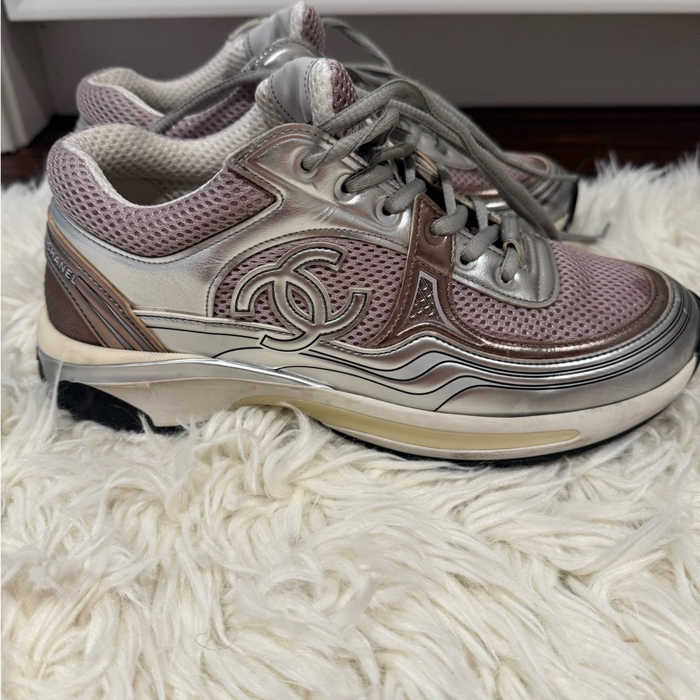 CHANEL Women's Metallic Silver and Pink Sneakers - Picture 4 of 9
